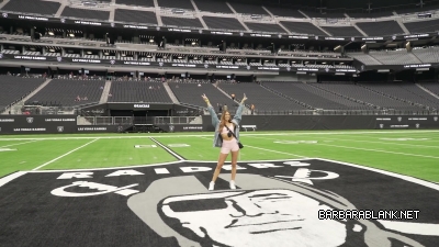 Kelly_Kelly_does_a_backflip_while_touring_Allegiant_Stadium_182.jpg